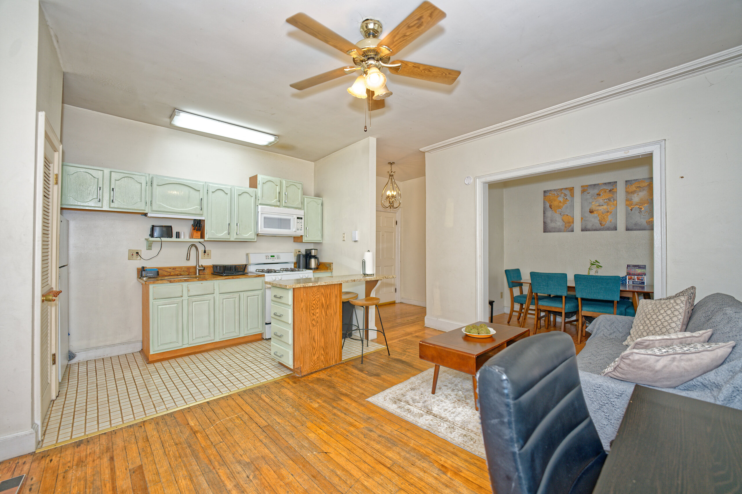 The Spacious Two Bedroom, photo 4